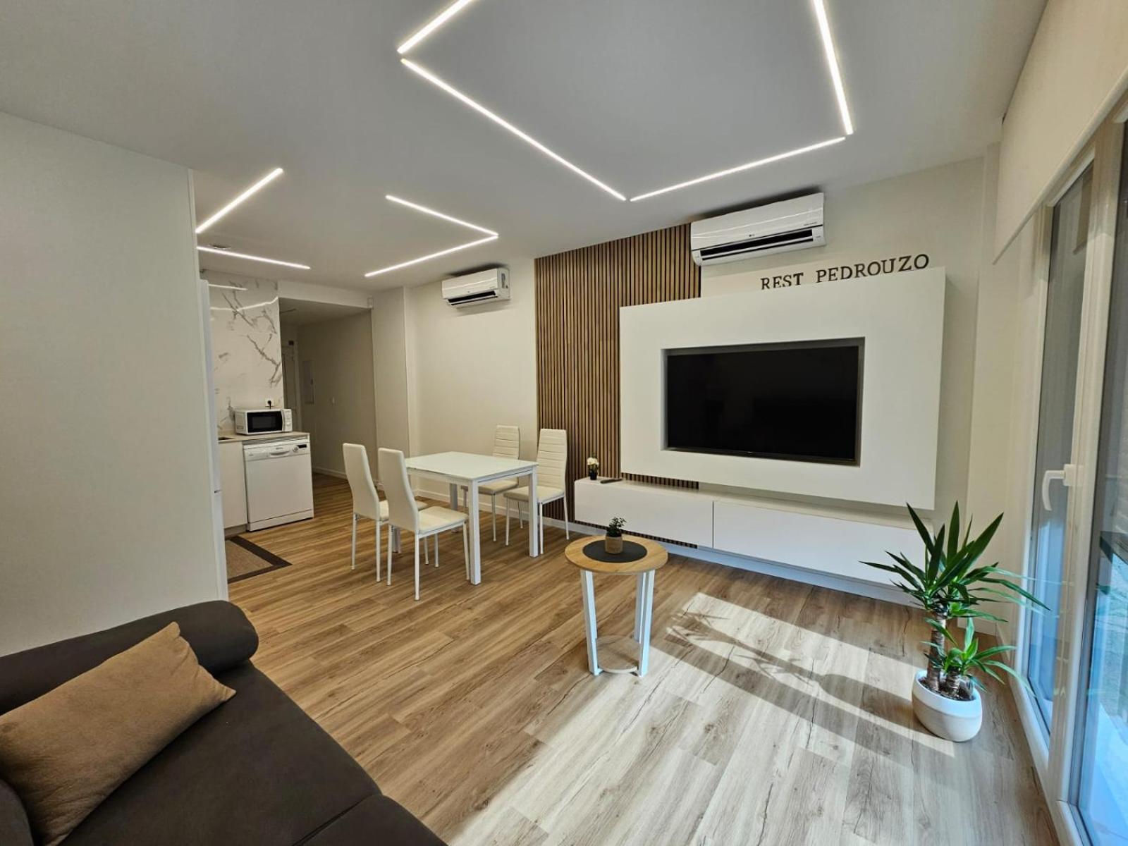 Rest Pedrouzo Apartment Bagian luar foto